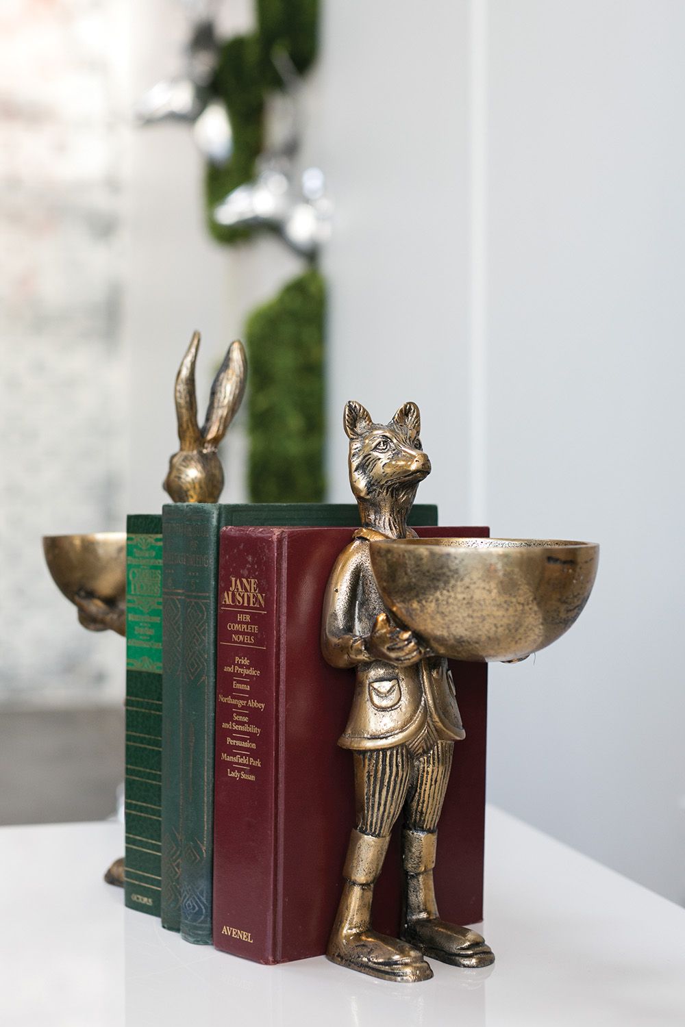 Dish Stand (Fox)